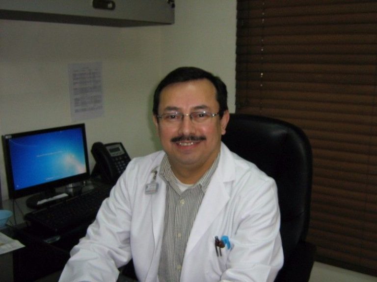 Dr. Julio Alfredo Calles Gonzalez 768x576